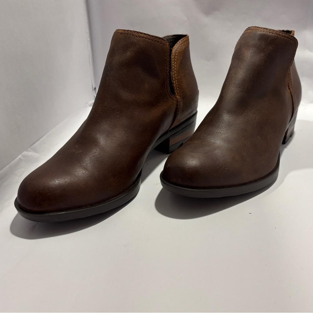 Women’s 8.5 brown Sorel ankle leather boots - Picture 2 of 6